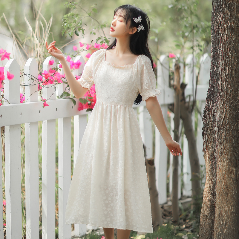 Real French retro dress with gentle temperament