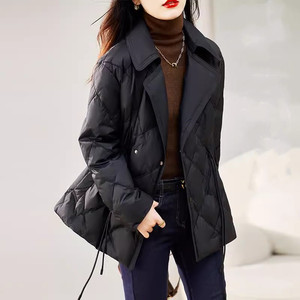 西装领轻薄羽绒服女短款