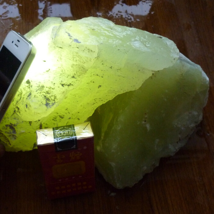 精品岫玉原石 毛料 籽料裸石 玉石边角料雕刻摆件 挂件 项链 手链