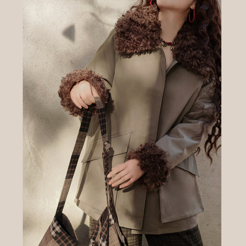 新款90白鹅绒羽绒服工装派克服女