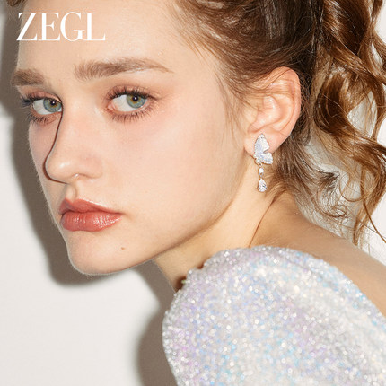 ZEGL冰晶蝴蝶耳饰女新款爆款耳钉轻奢耳坠耳夹高级珍珠秋冬耳环
