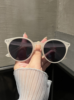 刘亦菲同款旅游乳白色墨镜