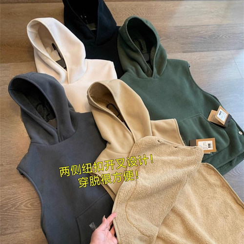纽扣开叉加厚连帽摇粒绒马甲背心
