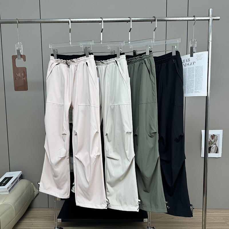 大厂订单！户外防风防水松紧腰软壳冲锋裤登山裤休闲伞兵裤女春