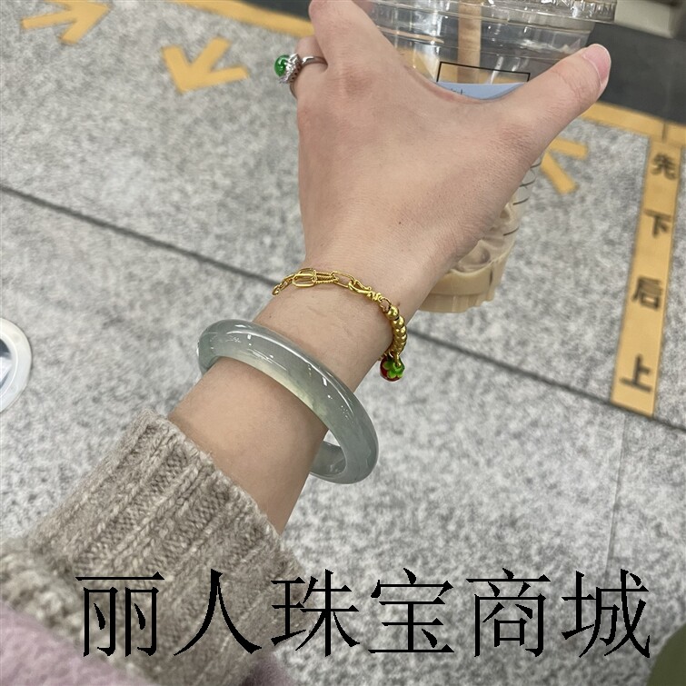 缅甸冰种飘绿翡翠色手镯少女款礼物玉髓大圈口玉环翠绿飘花玉镯子