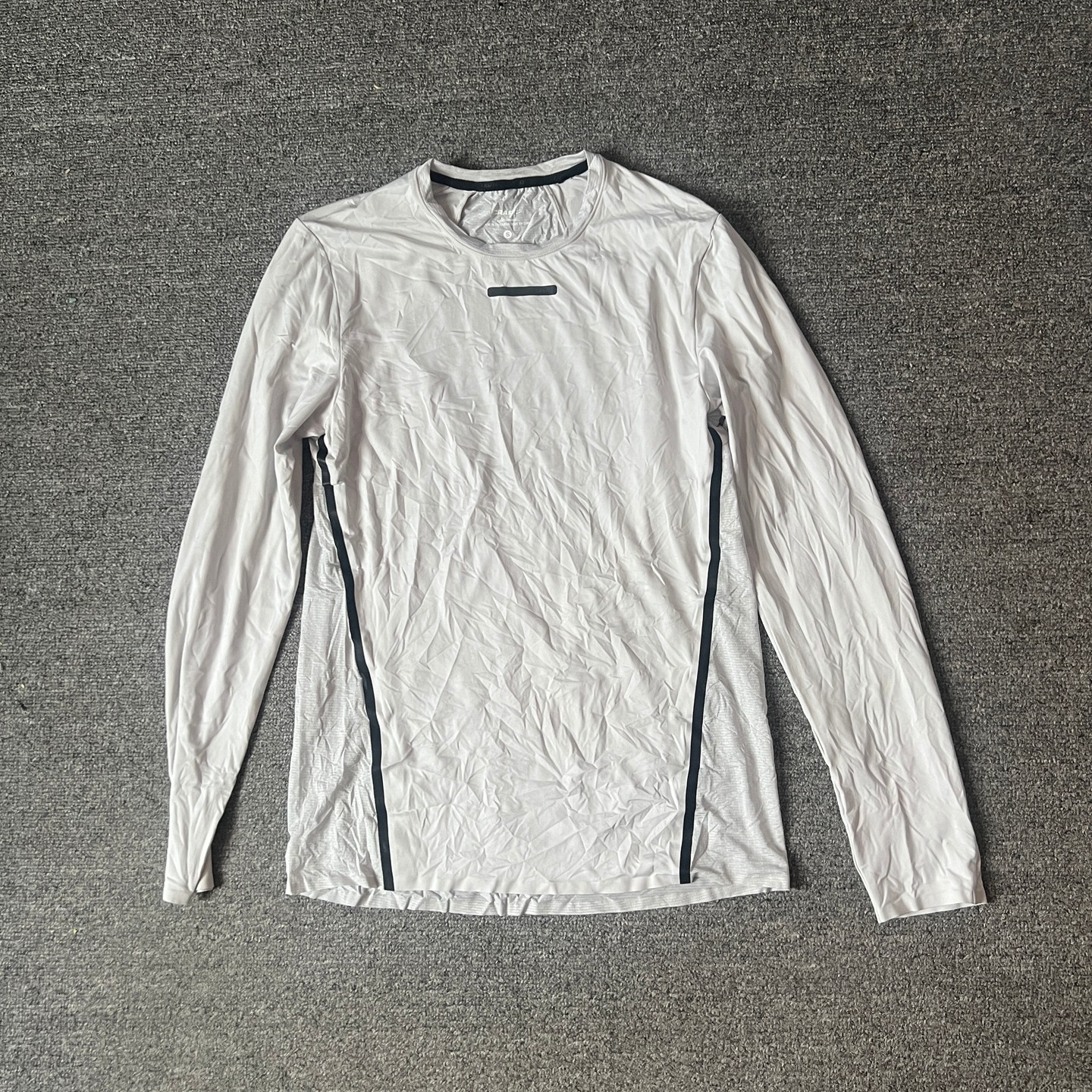 瑞典运动户外跑步春秋季薄款吸汗马拉松速干男女修身T恤透气长袖