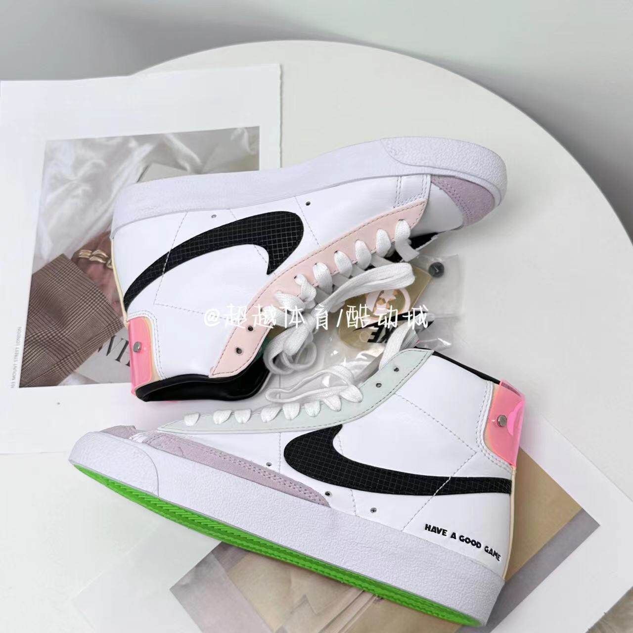 耐克板鞋女生系带中帮休闲鞋