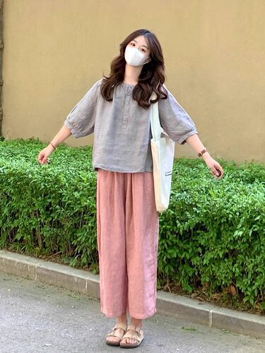 宽松亚麻上衣粉色裤子休闲套装