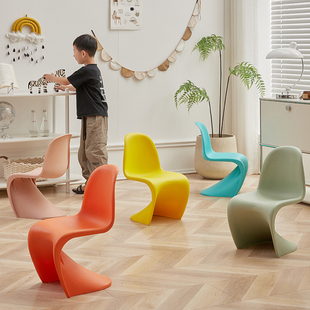 儿童潘东椅幼儿园餐椅塑料防滑换鞋小矮凳学习家用可叠放S美人椅