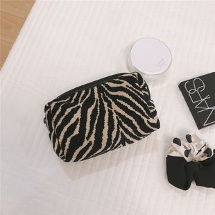 斑马纹化妆收纳小方包 elephant 新 25年春季 高品质便捷小号 man