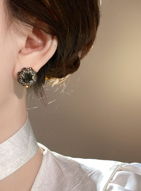 枪灰色镶钻水晶圆形耳钉女新款2025爆款耳环精致925纯银针耳饰品