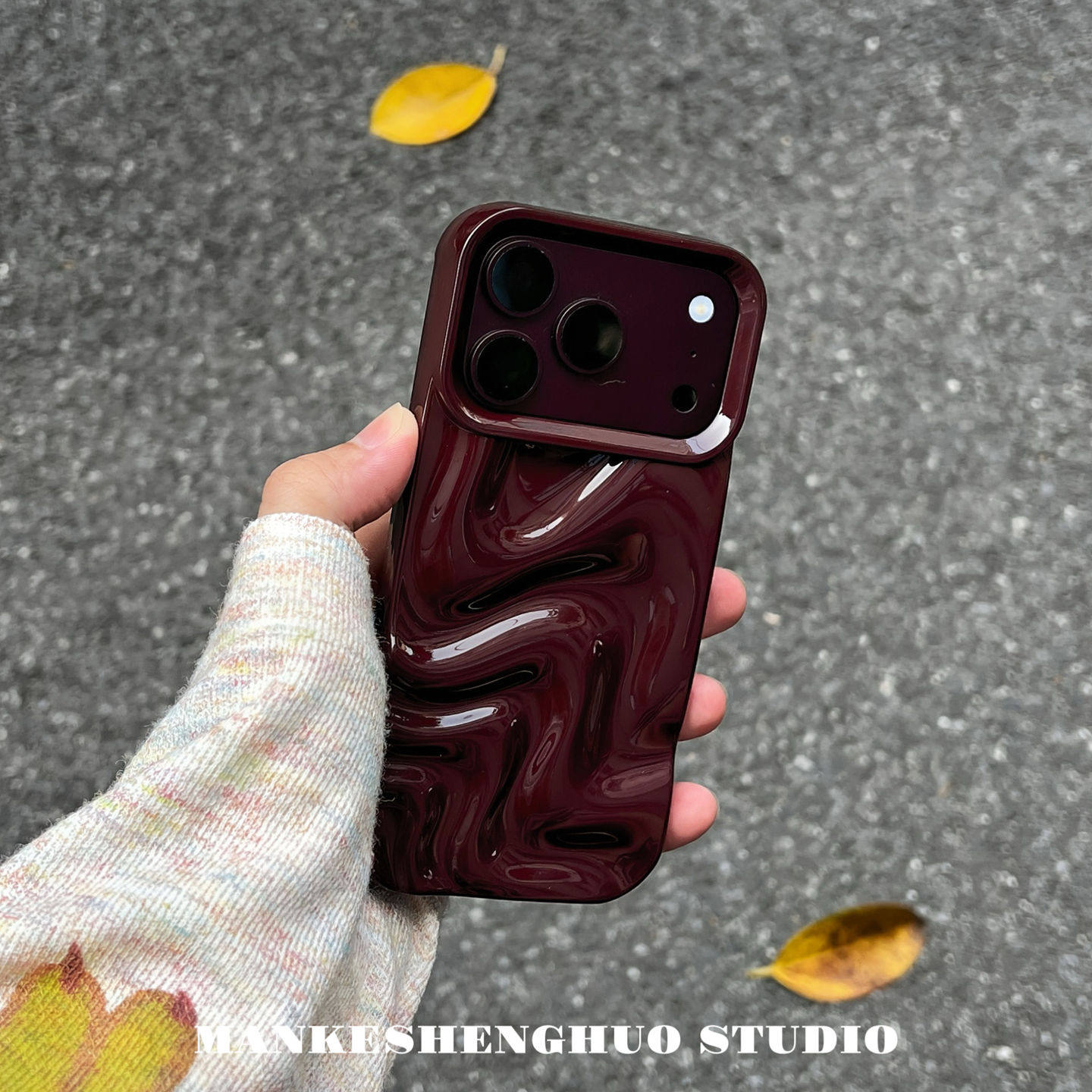 ins韩系简约闪粉樱桃红立体水波纹苹果18pro手机壳适用iPhone18promax小众高级感17超火16全包硅胶软15新款女