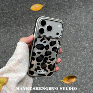 ins韩系秋冬黑色豹纹苹果18pro手机壳适用iPhone18promax小众高级感17超火新款16个性简约少女15全包14保护套
