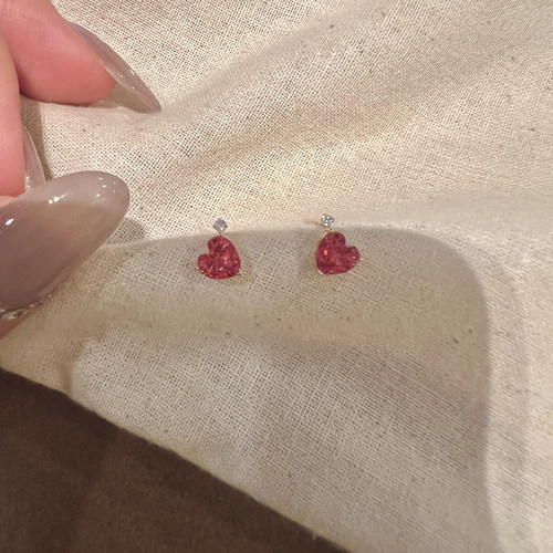 甜妹粉钻爱心耳钉迷你碎钻点缀