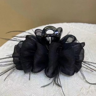 高级感网纱羽毛蝴蝶结泡泡抓夹女后脑勺盘发鲨鱼夹子气质发夹头饰