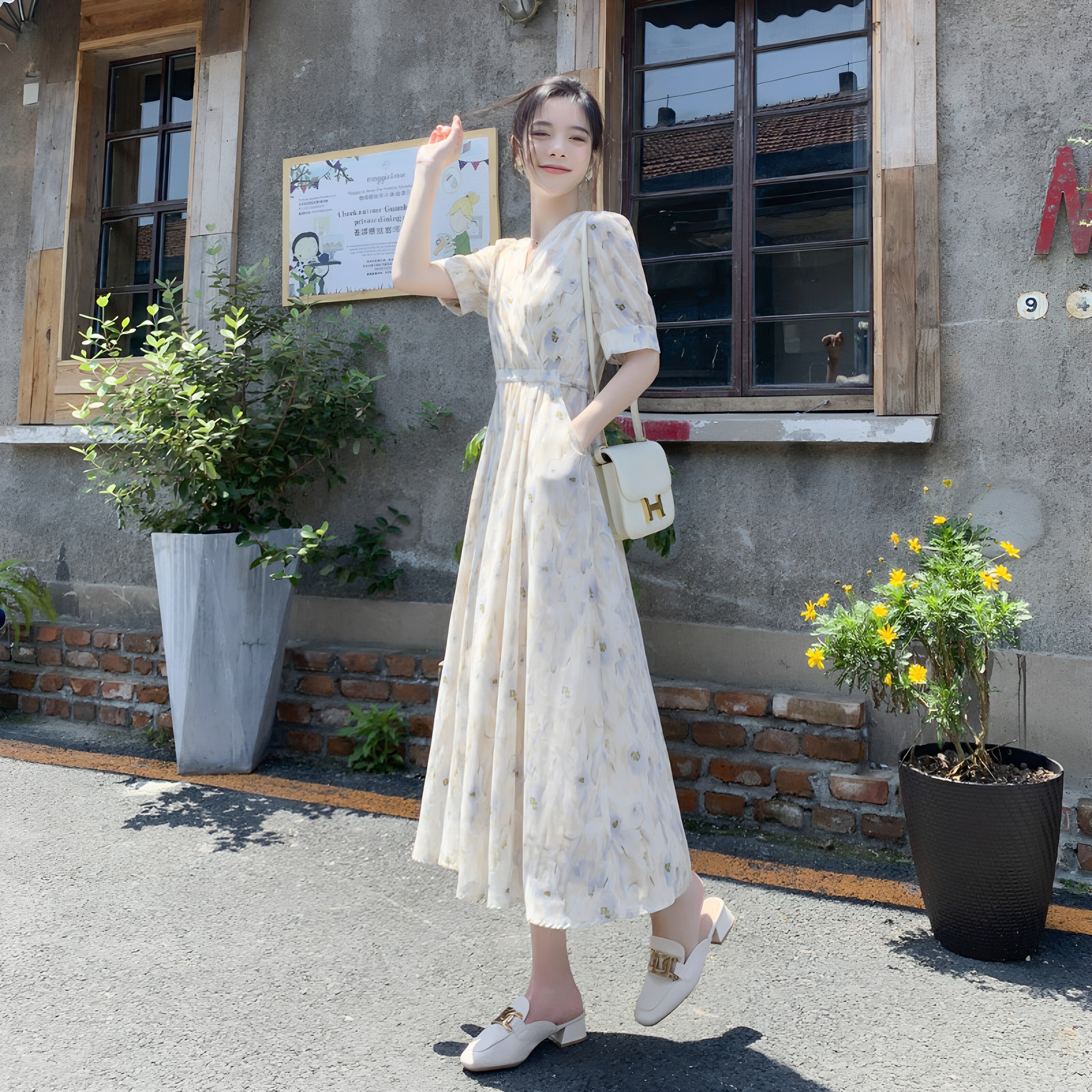 温柔风碎花连衣裙子女装夏季2025新款茶歇法式高级感显瘦v领长裙
