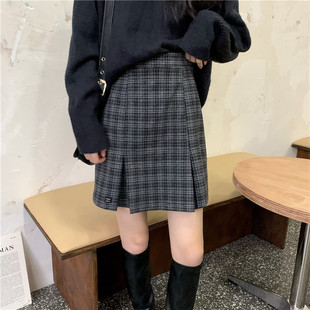 包臀裙大码 格子半身裙女设计感小众不规则新款 学院风毛呢A字短裙