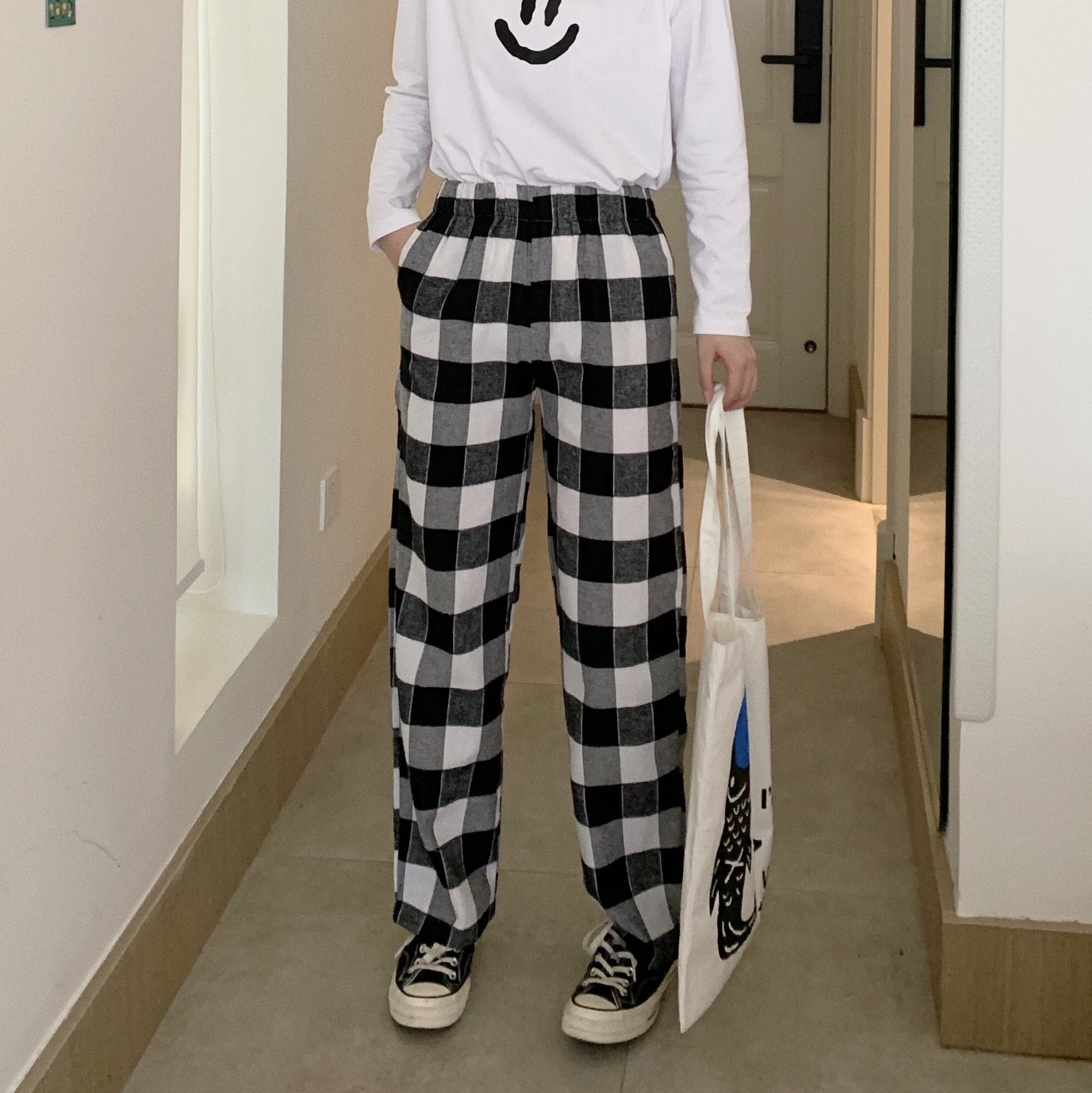 Real price real shot 2021 new classic black and white check loose retro wide leg pants