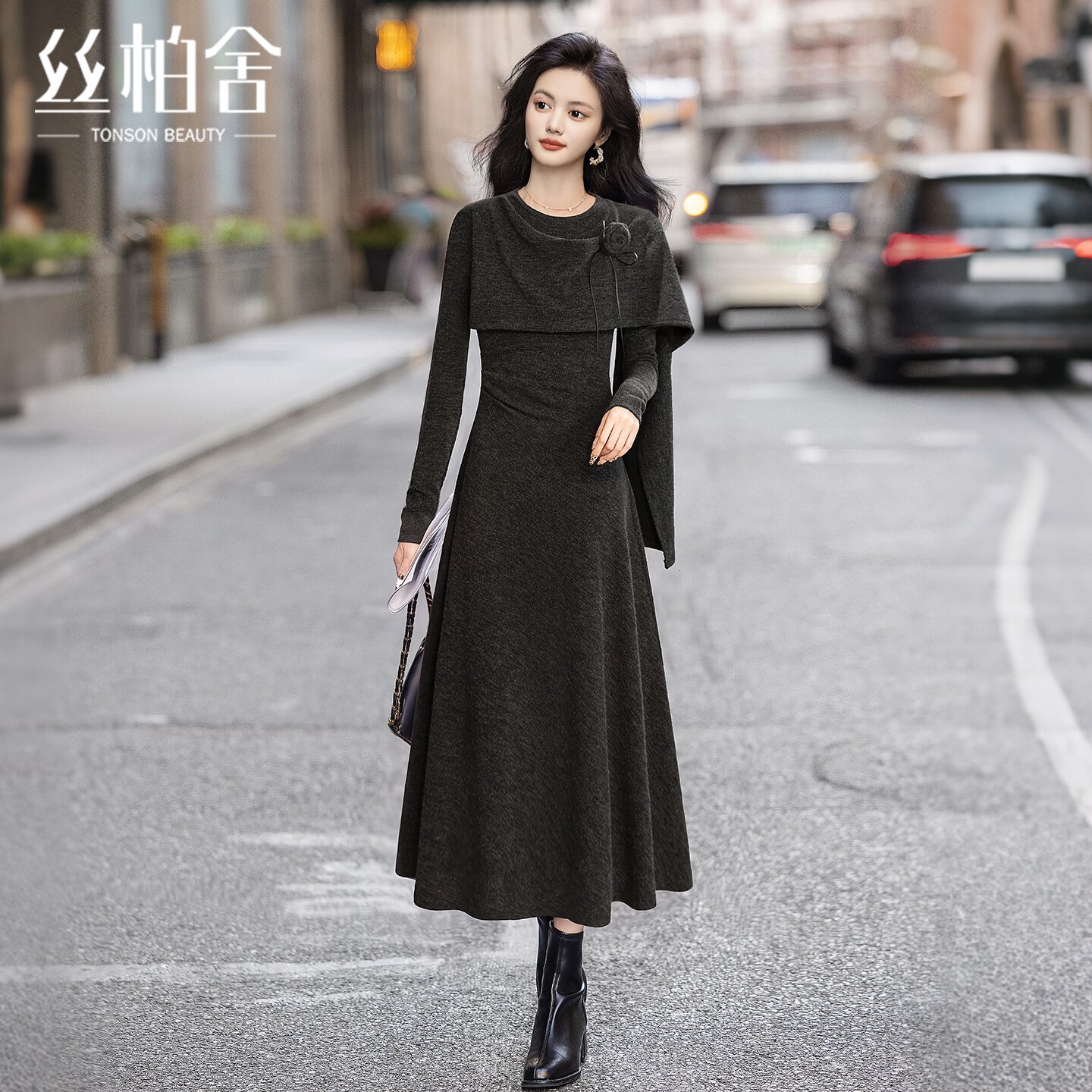 丝柏舍修身连衣裙2026秋装新款女装时尚简约气质圆领长袖中长裙