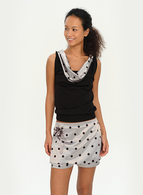 MovingMovingMoving 6/03 20:00 波点荡领背心侧拉链波点短裙套装