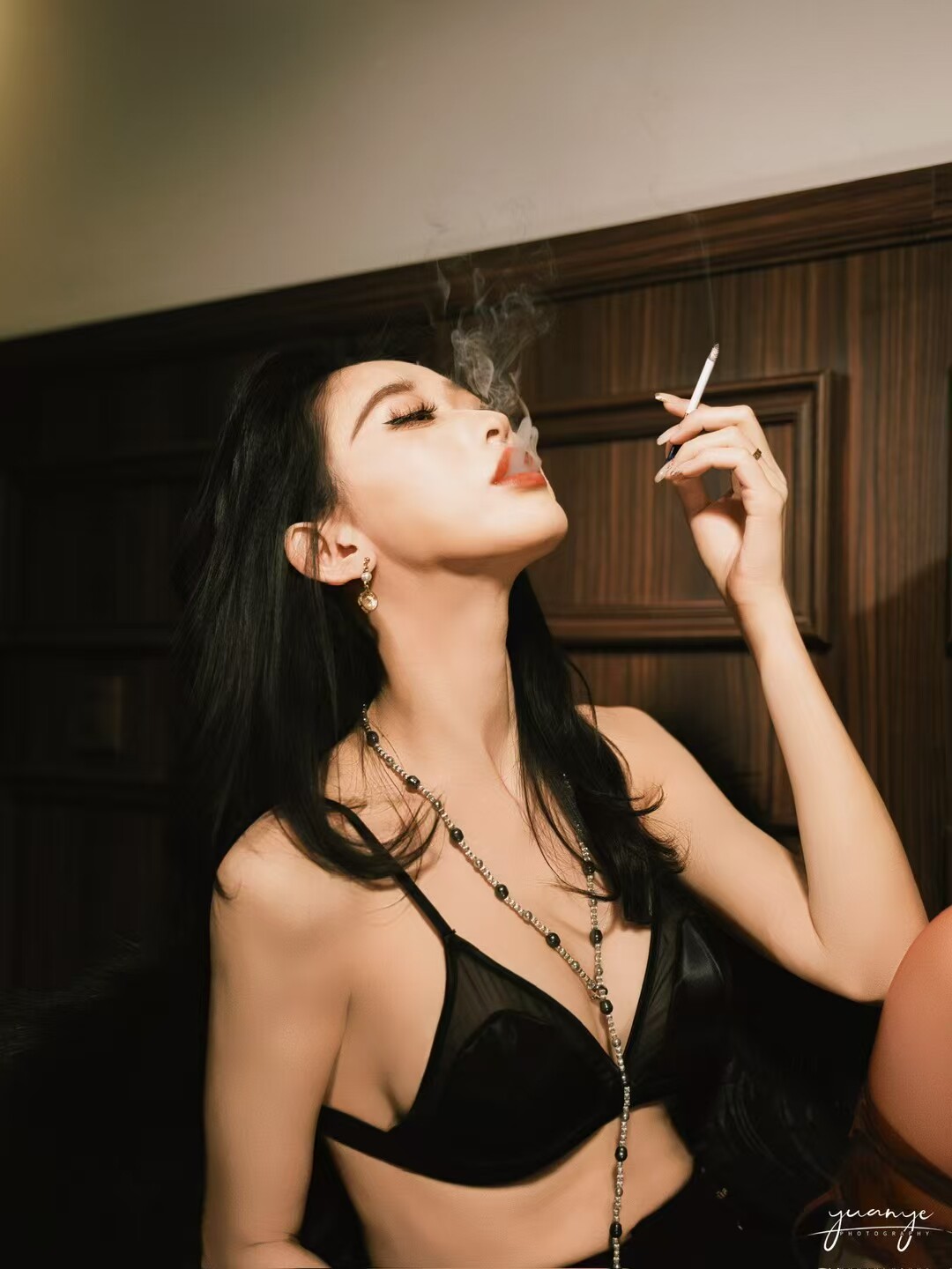 美容师健康管理师保育师女秋季修连衣裙