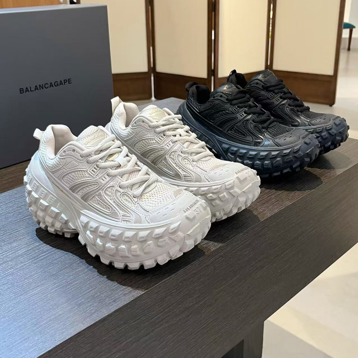 欧货榴莲底轮胎柳钉老爹鞋