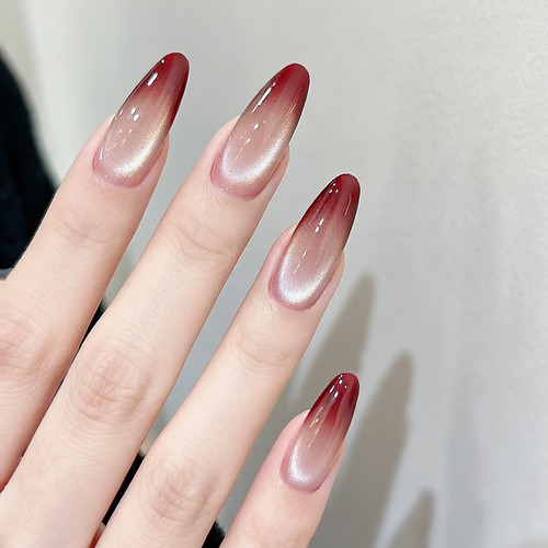 酒渍红猫眼渐变手工穿戴甲