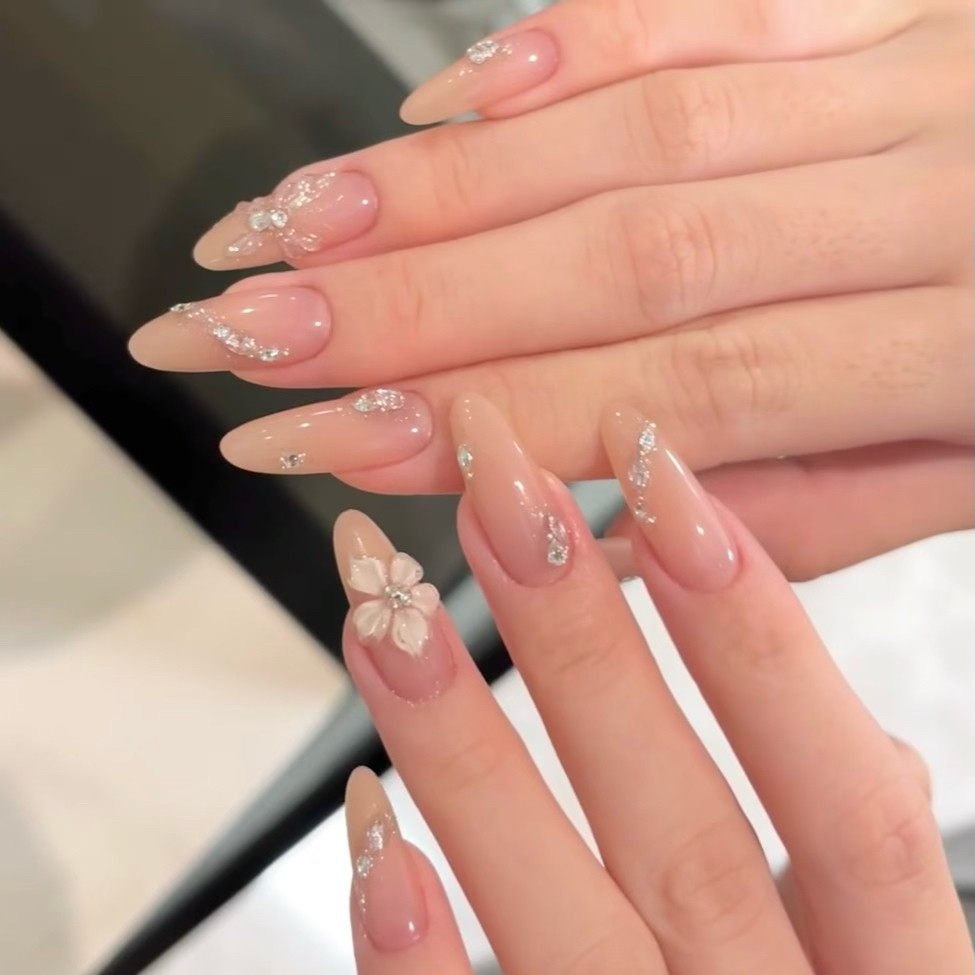 水感美肌亮片闪钻成品假指甲