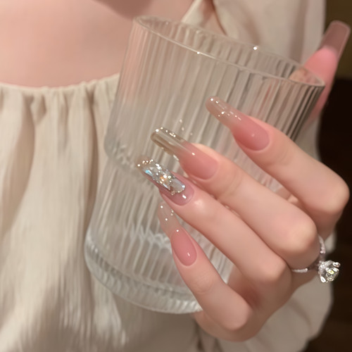 春日氛围感碎钻高级长款美甲