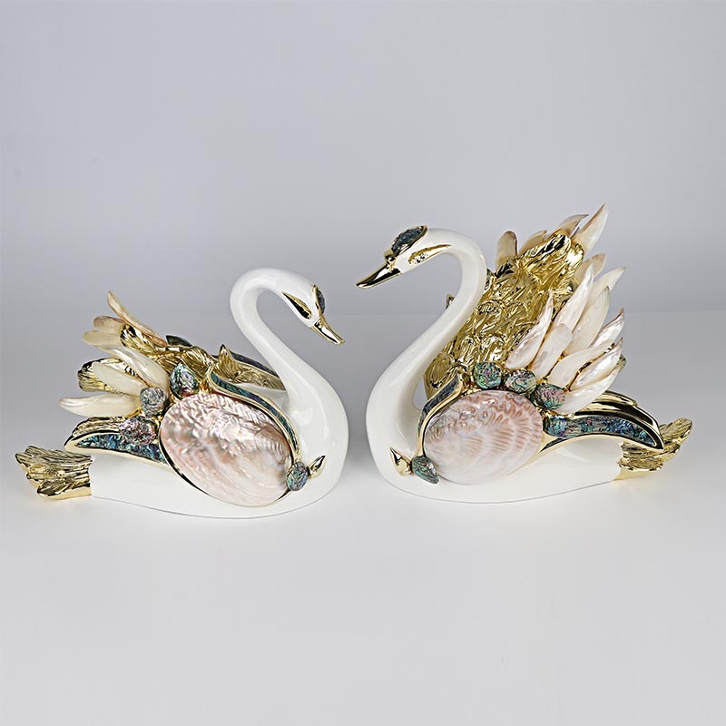欧雅居贝壳天鹅摆件高端工艺品