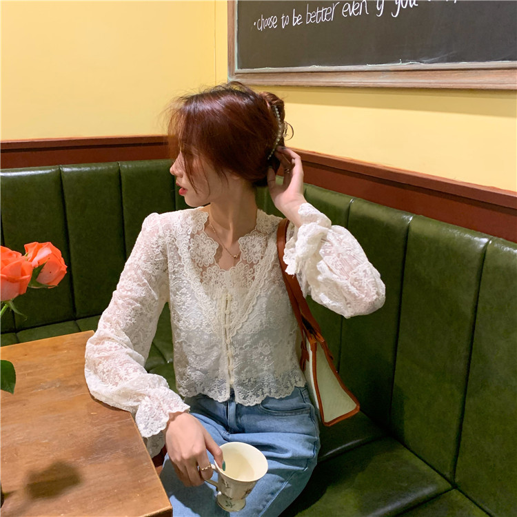 Real price V-neck cut out lace flared sleeve long sleeve cardigan