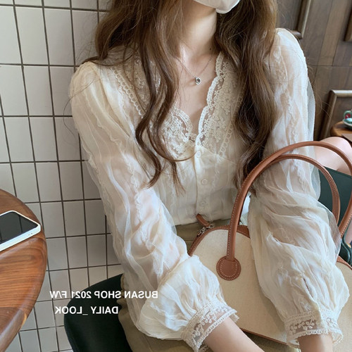 雪纺蕾丝打底洋气小衫