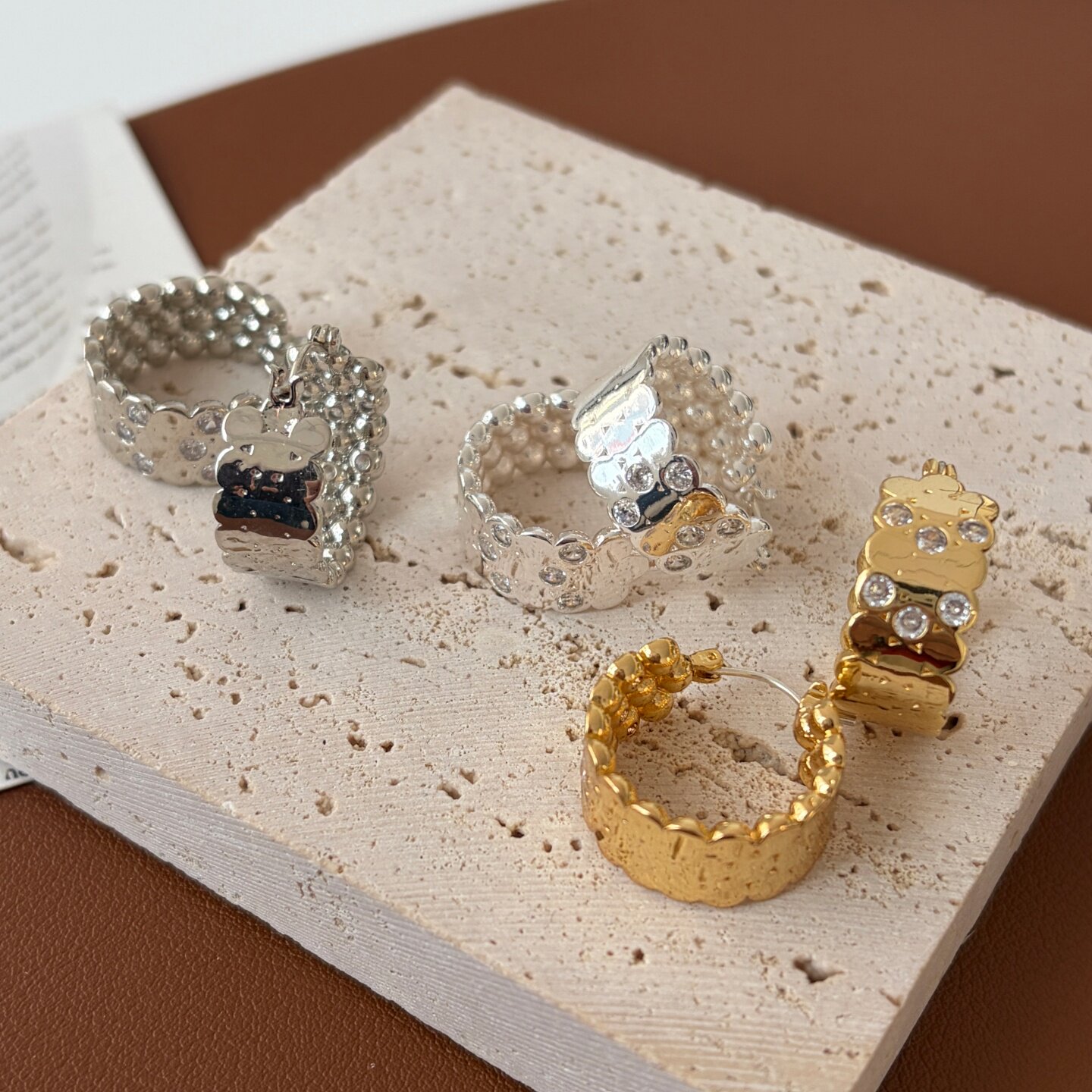 莫里里2025新款蜂巢设计光面锆石耳环明星同款耳饰小众设计高级感