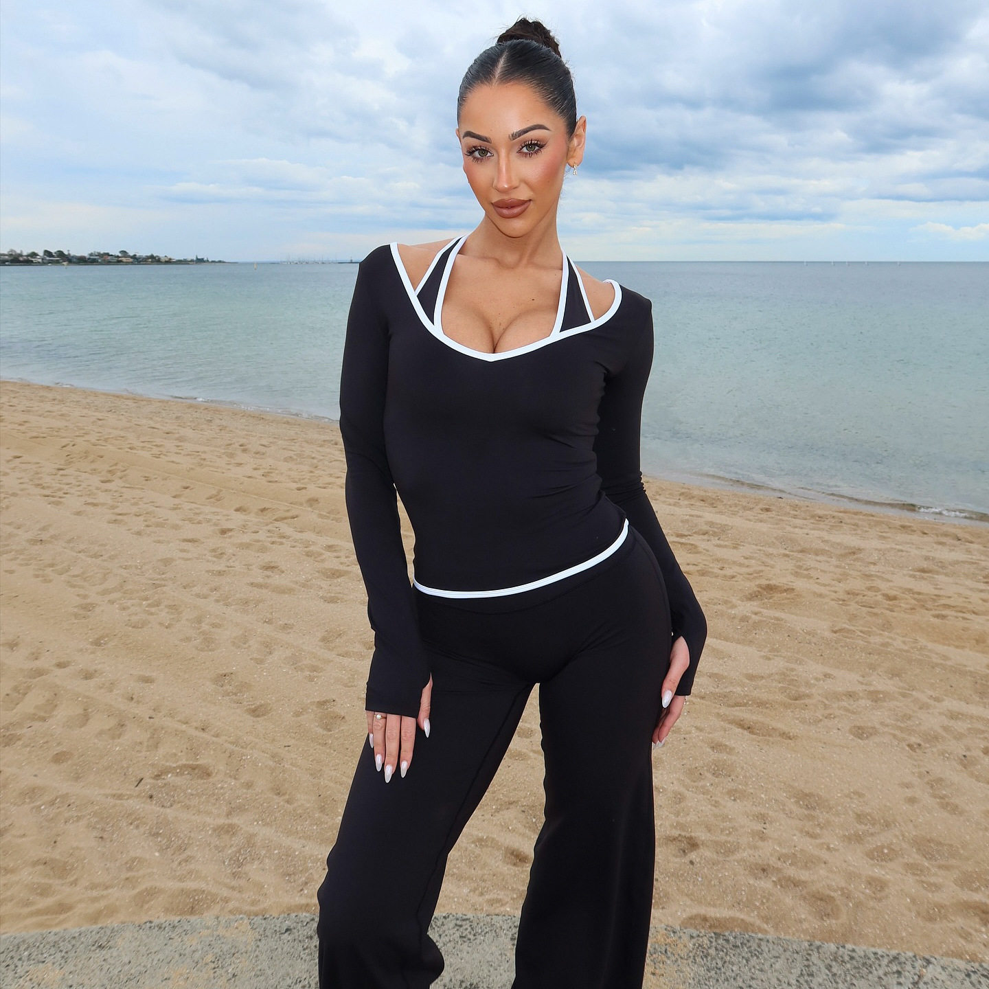 欧美性感辣妹气质修身假两件撞色t恤新款显瘦简约优雅纯色上衣秋