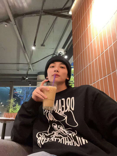 SEVENTEEN尹净汉同款2023新款兔子短袖T恤圆领卫衣黑色全圆佑男女