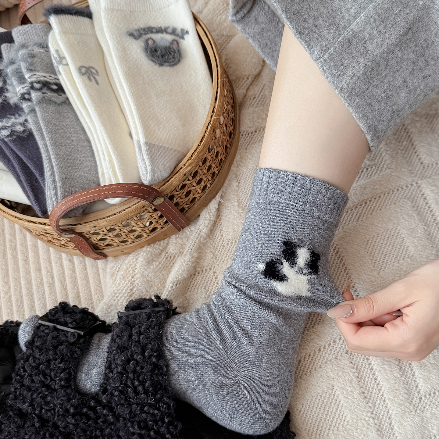 费尔岛羊绒袜子女蝴蝶结中筒堆堆长袜学院风秋冬季加厚保暖日韩系