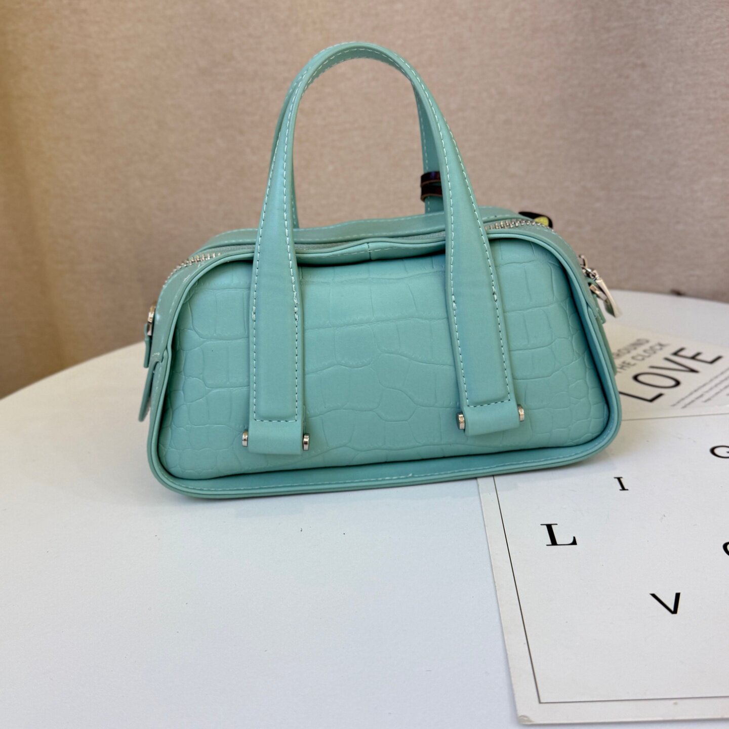 玛莎爱贝儿休闲简约风保龄球包2026新款小众设计鳄鱼纹单肩斜挎包