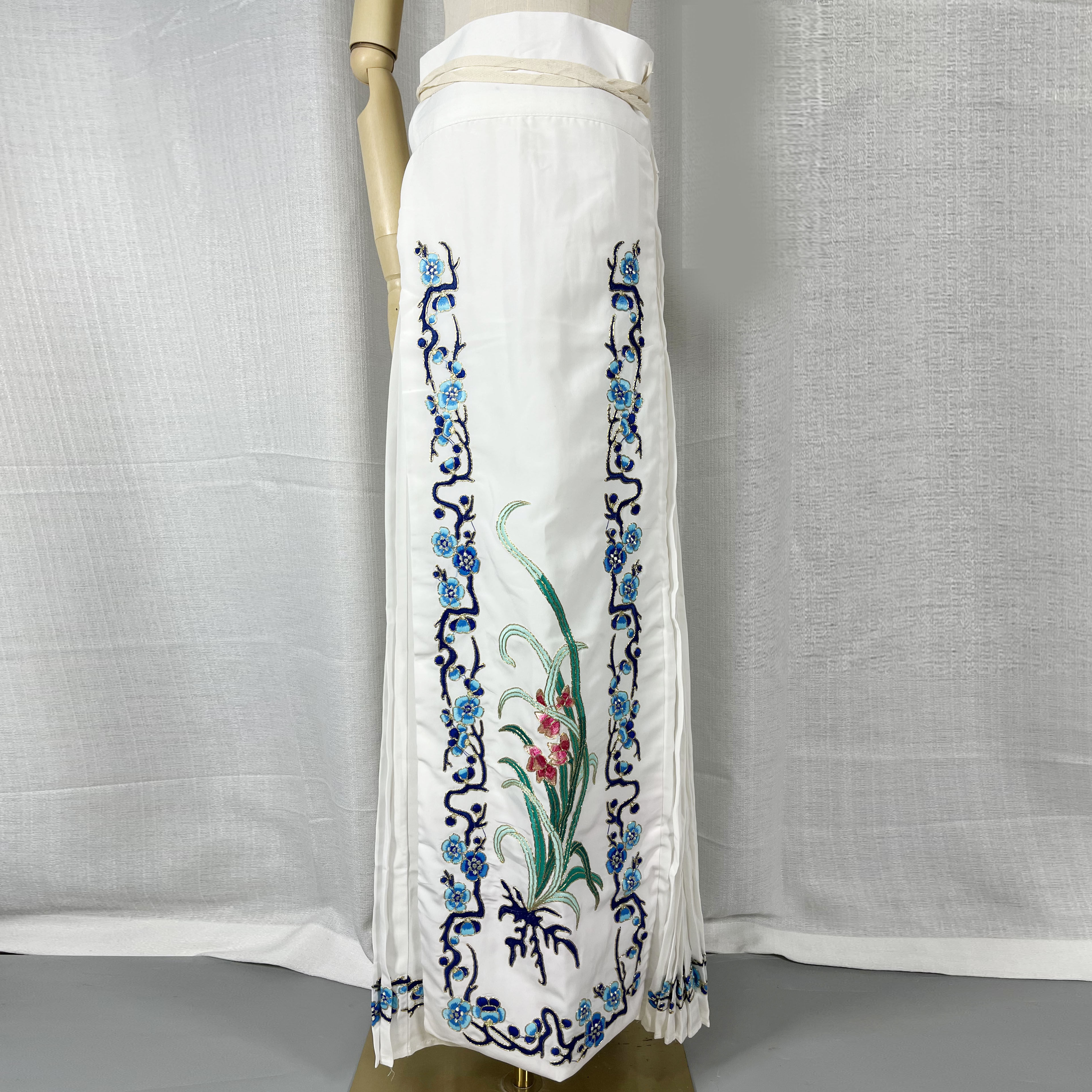 京剧戏曲花旦腰包半身裙马面裙 戏剧丫鬟小姐白色兰花梅花百褶裙