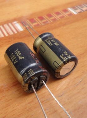 原装 日本松下 100V100UF FC 高频低阻 12*20 105度