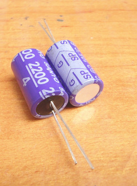 日本产 三洋 4V2200UF 固态电容 4SP2200M 2200UF 4V 13*22 105度