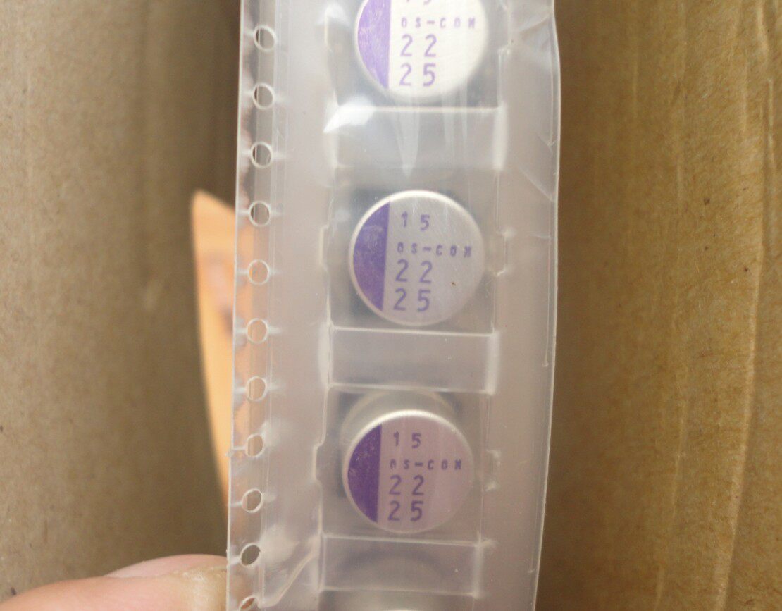 原盘 日本三洋 25V22UF 贴片电容 OS-CON 10*8 105度