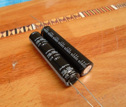 原包装 红宝石 250V100UF KXW 液晶 显示 电视电容 10*50 105度