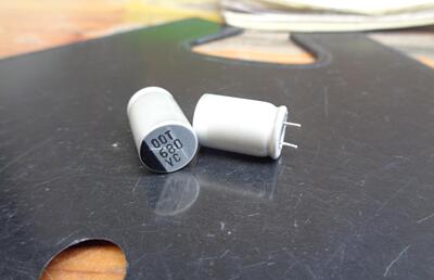 35FEC680MBDT+TO 日本SUNCON 固液混合固态电容 35V680UF 10X18