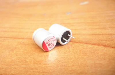 原包装 台湾 APAQ 钰邦 16V270UF 固态电容 低ESR 8*9 105度