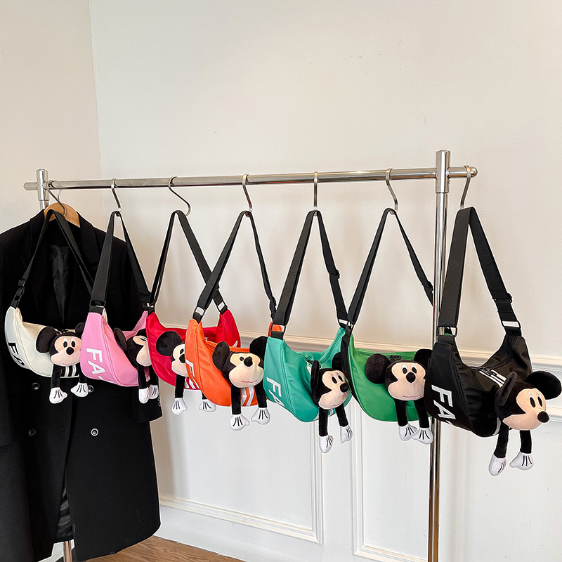 条纹饺子包卡通玩偶单肩斜挎包女