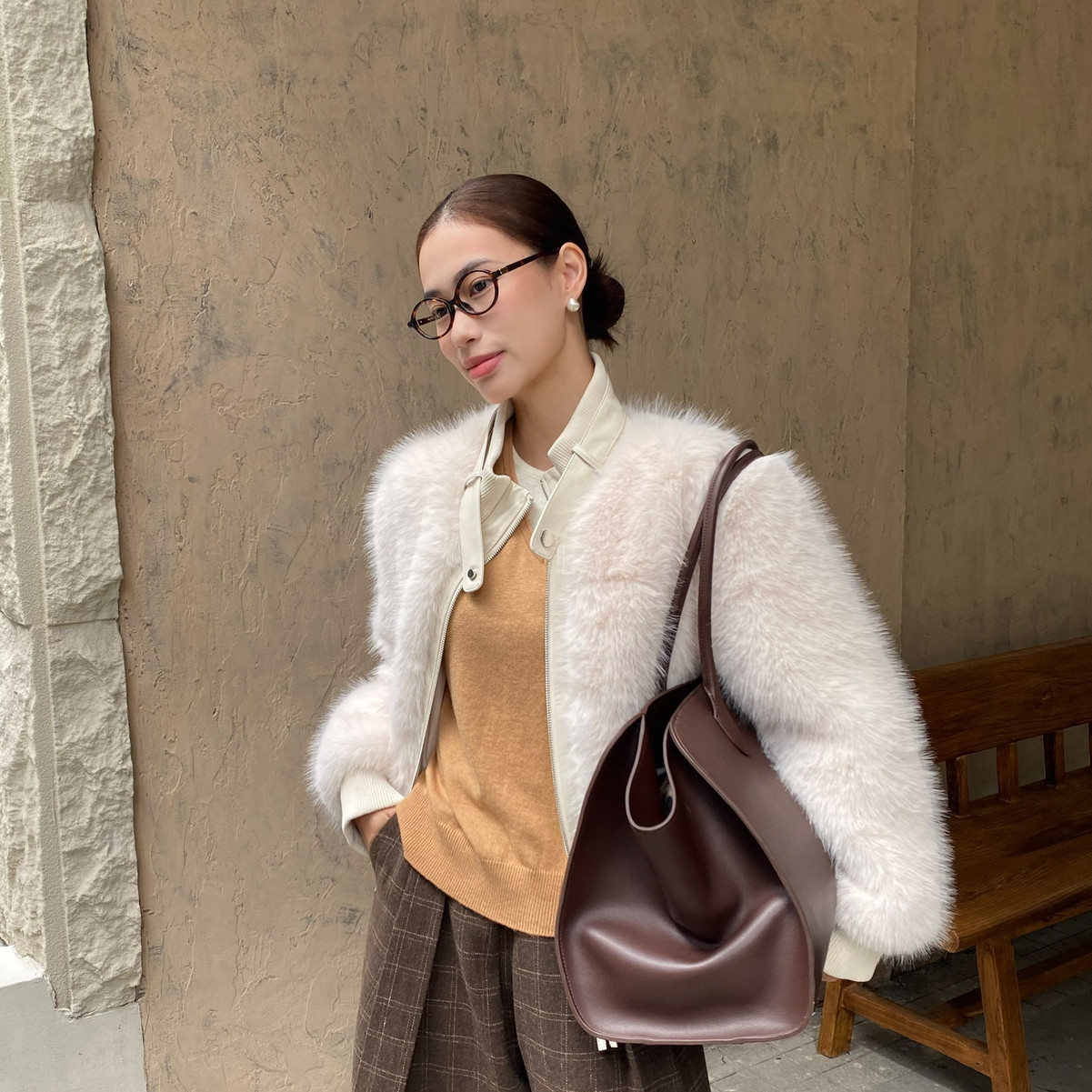 MADEIN OST-北欧风情仿真水貂皮草毛拼接pu皮立领短外套(配57303