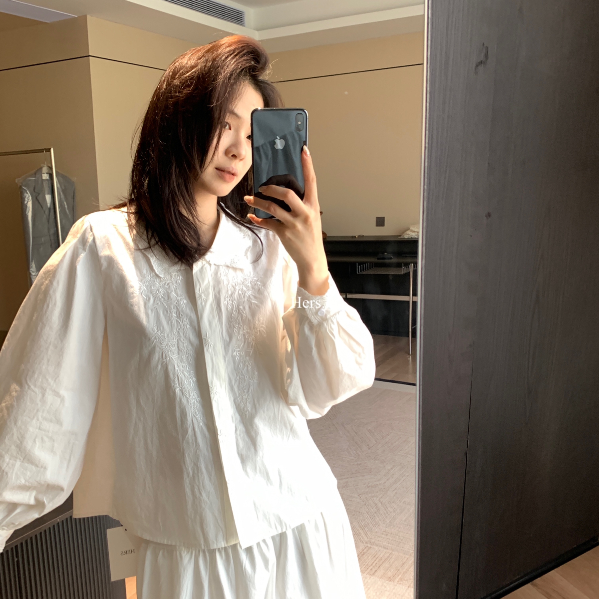 Hers2025秋上新简约干净气质上衣女复古气质日常提花小衫92283