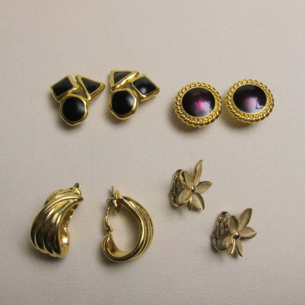 【Tri*fari 中古耳饰】四色鎏金复古耳夹组~Jessie的维琴察 中古,个性定制/设计服务/DIY,其它饰品定制,淘宝优惠券,粉丝福利购,淘宝优惠卷