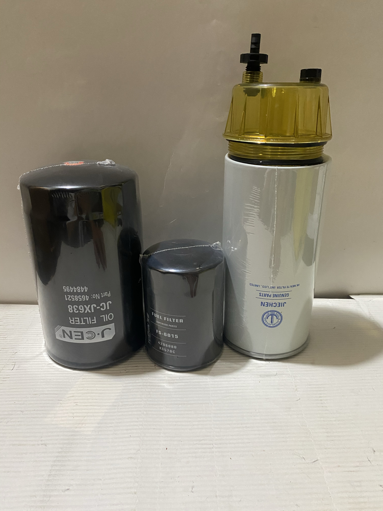 徐工210B215C200C/240C/260C五十铃动力机油滤芯柴油滤芯油水分离