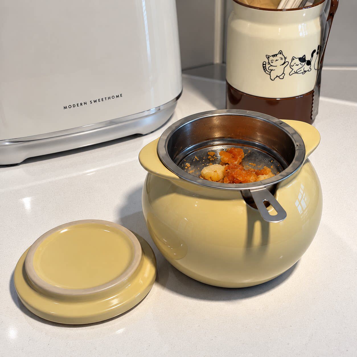 奶黄双耳陶瓷猪油罐家用食品级耐高温大容量带过滤网辣椒油储油罐